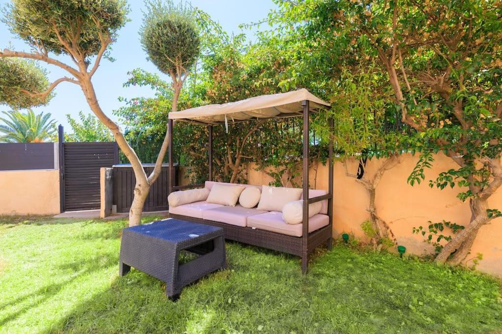 Adosado Con Jardin En Los Xalets De Salou Zewnętrze zdjęcie