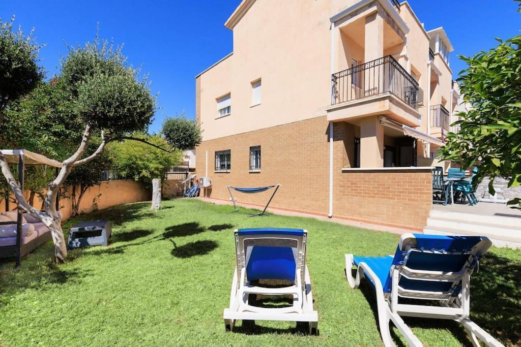 Adosado Con Jardin En Los Xalets De Salou Zewnętrze zdjęcie